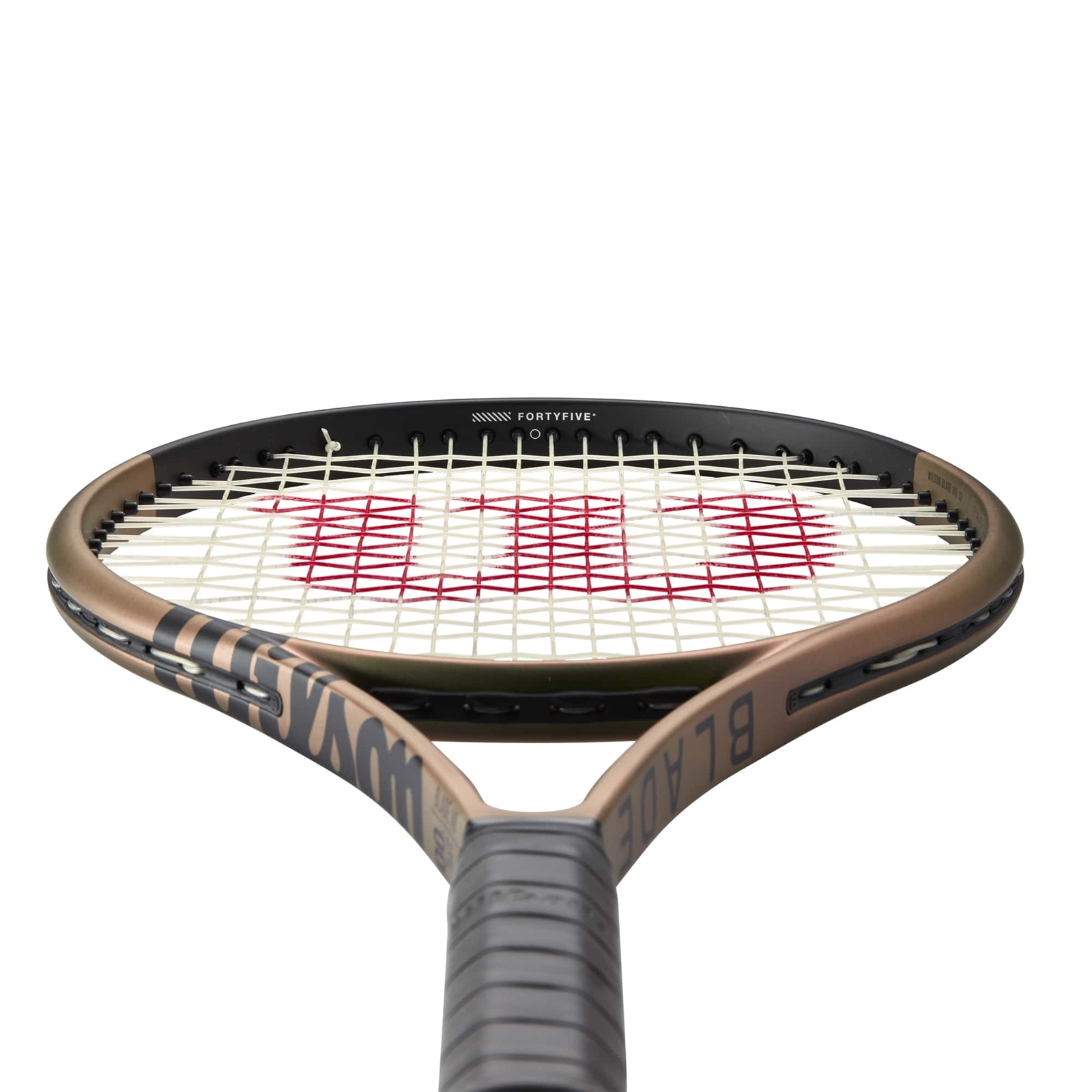 Wilson Blade 98 16x19 V8.0 | TennisXpert → Kvalitet!